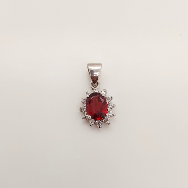 925 Silver Pendant Set With Garnet And Zirconia