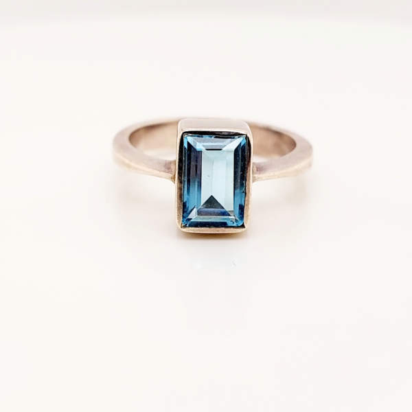 Silver Blue Topaz 925 Ring